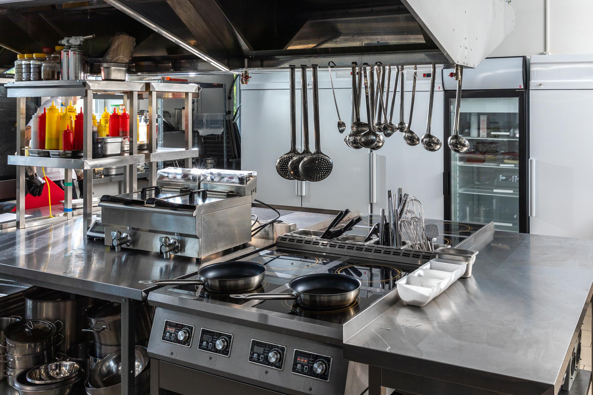 Commercial Kitchen Equipment | Durable Foodservice Solutions ...